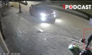 NÓNG 16/3: Xác minh được danh tính tài xế ô tô lao lên vỉa hè, tông gãy chân người phụ nữ rồi bỏ chạy