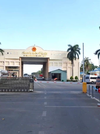 Bất ngờ cảnh tượng 'vắng tanh vắng ngắt' ở cửa khẩu An Giang, Đồng Tháp