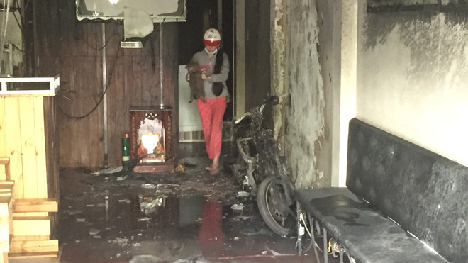 Tầng trệt căn nhà bị thiêu rụi