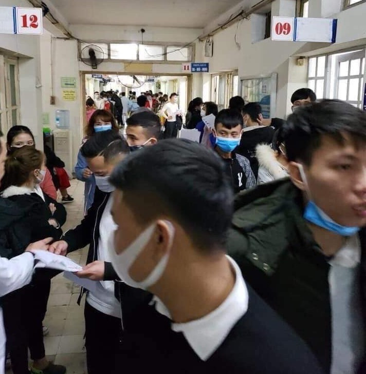 Chật kín người đi khám sức khỏe đi làm việc ở nước ngoài