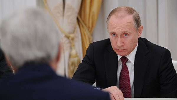 Tổng thống Nga Vladimir Putin tại buổi tiếp Ngoại trưởng Mỹ John Kerry. Ảnh: RIA Novosti