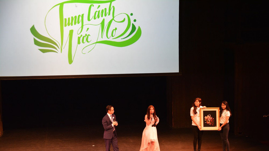 Bức tranh ươợc đấu giá 2.000 AUD