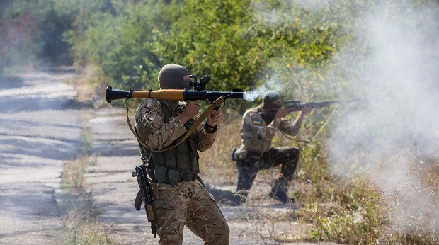 Lệnh ngừng bắn bị vi phạm, 114 binh sĩ Ukraine thương vong