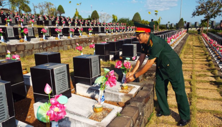 Chuyện chưa kể về đội cựu chiến binh thầm lặng 