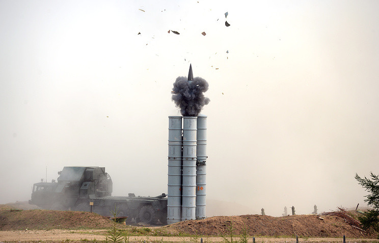 Hệ thống tên lửa phòng không S-300. Ảnh: Tass