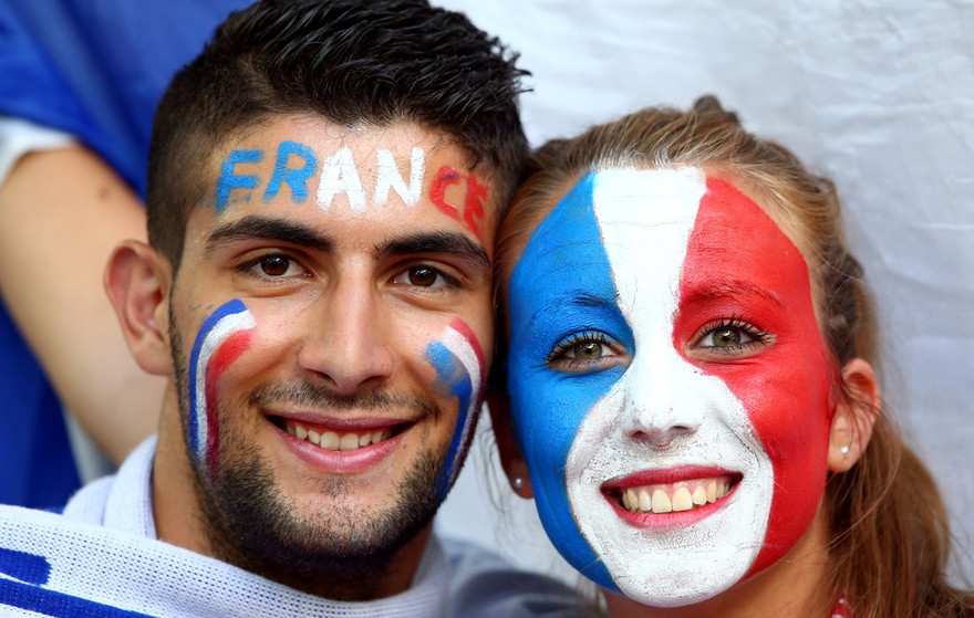Sân Stade Velodrome rừng rực trước đại chiến Pháp - Đức