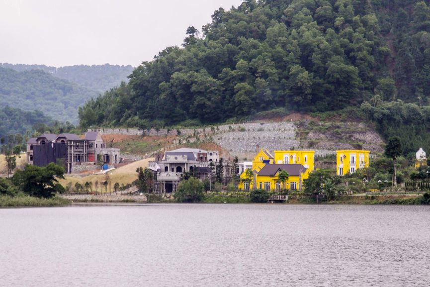 Cưỡng chế 18 công trình 'xẻ thịt' đất rừng Sóc Sơn ngay trong tháng 11