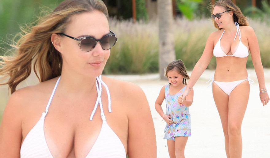 Con gái tỷ phú F1 khoe thân hình nóng bỏng với bikini