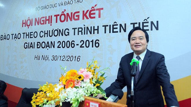 Bộ trưởng Phùng Xuân Nhạ