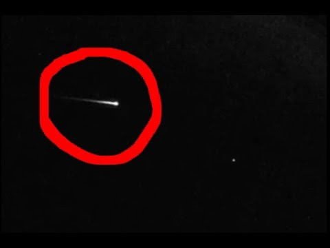 Clip tàu vũ trụ Nga cháy ngùn ngụt khi rơi vào khí quyển