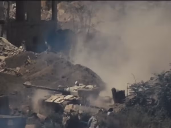 Xe tăng của quân chính phủ Syria. (Nguồn: almasdarnews) 