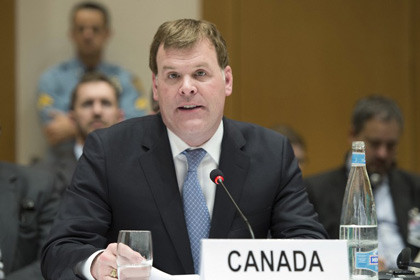 Ngoại trưởng Canada John Baird