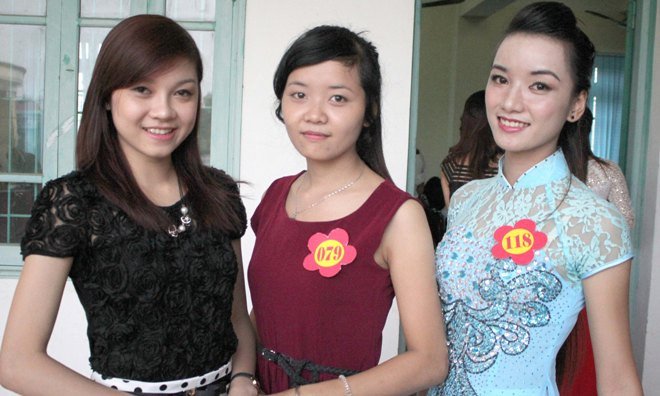 Lựa chọn thí sinh dự vòng Chung khảo Người đẹp Tây Thiên 2014