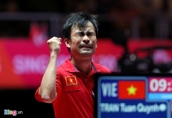 Tuấn Quỳnh đã chơi cực kỳ nỗ lực ở chung kết bóng bàn đồng đội nam. Ảnh: Zing