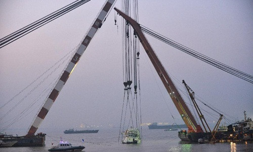 Chiếc tàu Wanshenzhou 67 bị chìm trên sông Trường Giang. Ảnh: Xinhua
