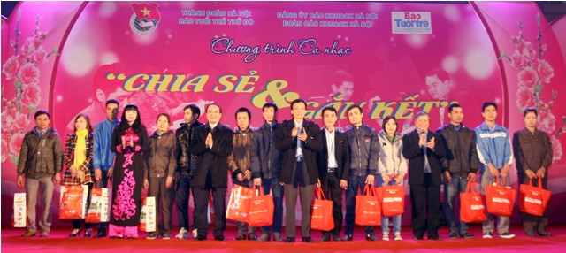 Báo Tuổi trẻ Thủ đô tổ chức đêm nhạc “Chia sẻ và Gắn kết” 