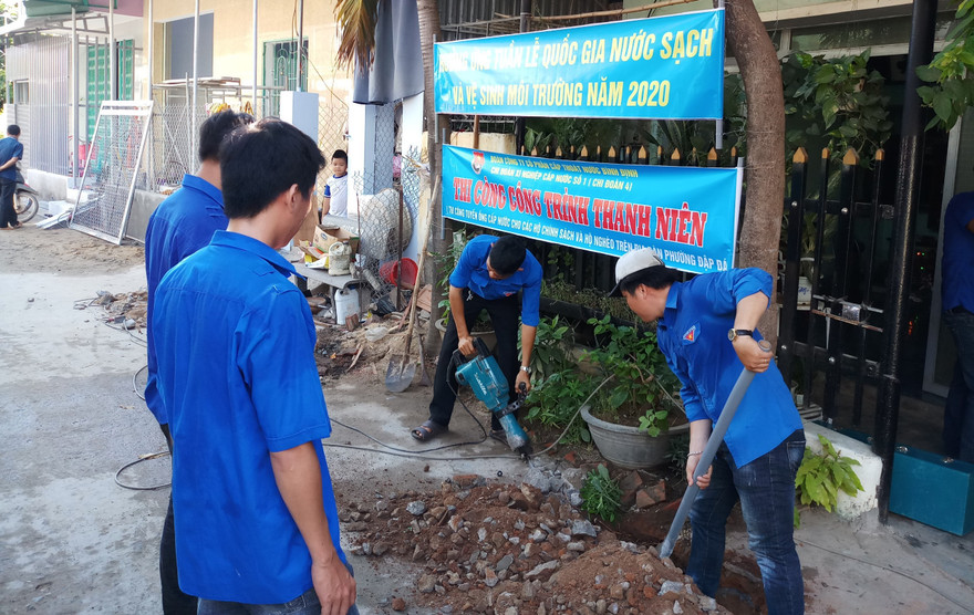 Tuổi trẻ Bình Định đồng loạt ra quân “Ngày Chủ nhật xanh” lần thứ 2 năm 2020.