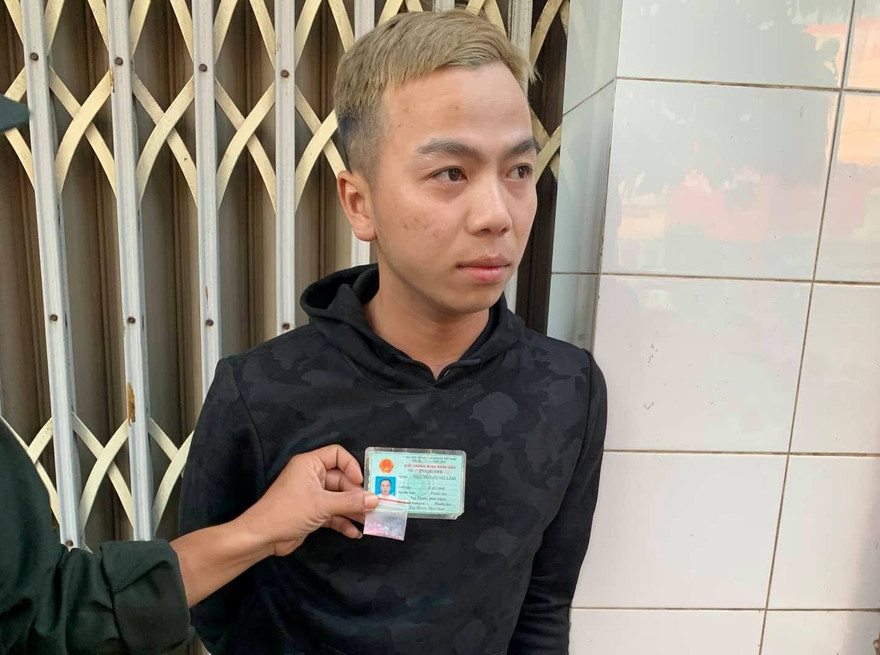 Đối tượng Nguyễn Hùng Lâm cùng tang vật.