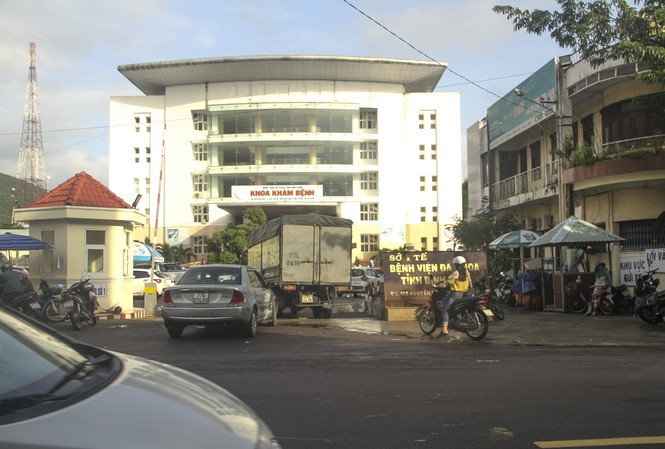 BVĐK tỉnh Bình Định được Viện Pasteur Nha Trang khẳng định đủ các điều kiện để triển khai xét nghiệm sàng lọc SARS-CoV-2. Ảnh: Trương Định