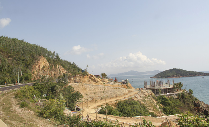 Các dự án du lịch, dịch vụ dọc tuyến Quy Nhơn - Sông Cầu (Ảnh: Trương Định)