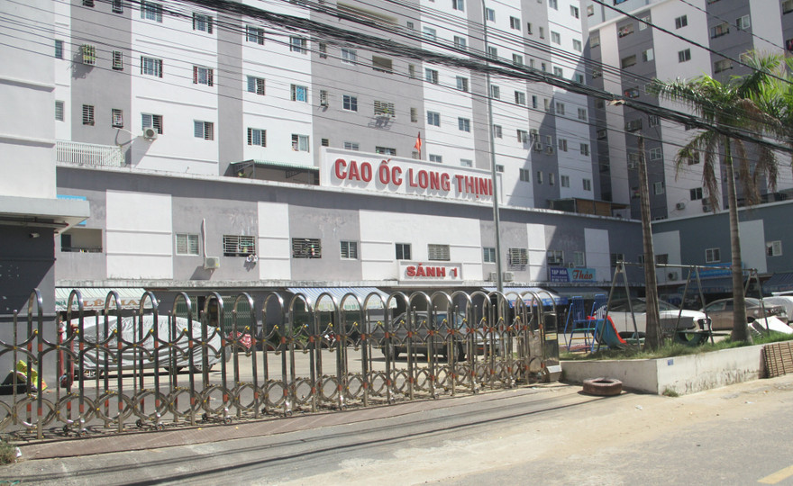 Năm 2019 ngành chức năng tỉnh Bình Định kiểm tra tại chung cư dành cho người thu nhập thấp - Cao ốc Long Thịnh phát hiện nhiều trường hợp chuyển nhượng, cho thuê. Ảnh: Trương Định