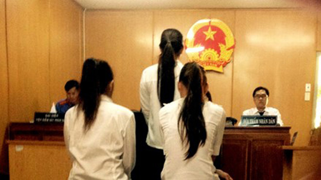 Các bị cáo trong vụ án. Ảnh: Tân Châu