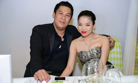 Lệ Quyên và chồng.