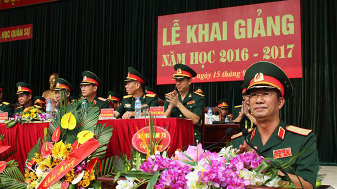 Thiếu tướng Đặng Trí Dũng tại lễ khai giảng năm học mới của Học viện Khoa học Quân sự