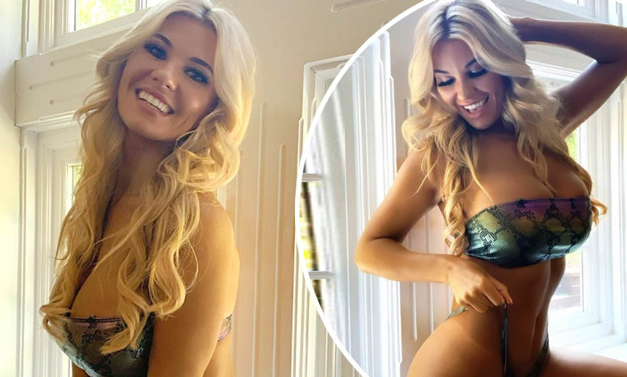 Sao truyền hình Anh khoe vòng 1 'phồn thực' với bikini quây bé xíu