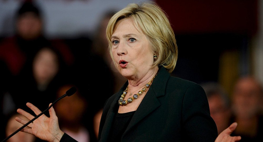 Bà Hillary chủ trương đường lối cứng rắn trong quan hệ với Nga và Trung Quốc. Ảnh: Reuters