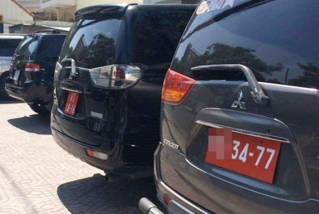 Mỗi doanh nghiệp quân đội chỉ có 2 xe biển đỏ 