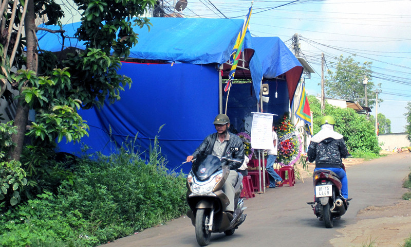 Tang lễ những người xấu số.