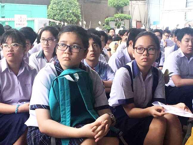 Nhiều học sinh có kế hoạch du học sớm ngay khi trúng tuyển vào lớp Mười (Ảnh minh họa)