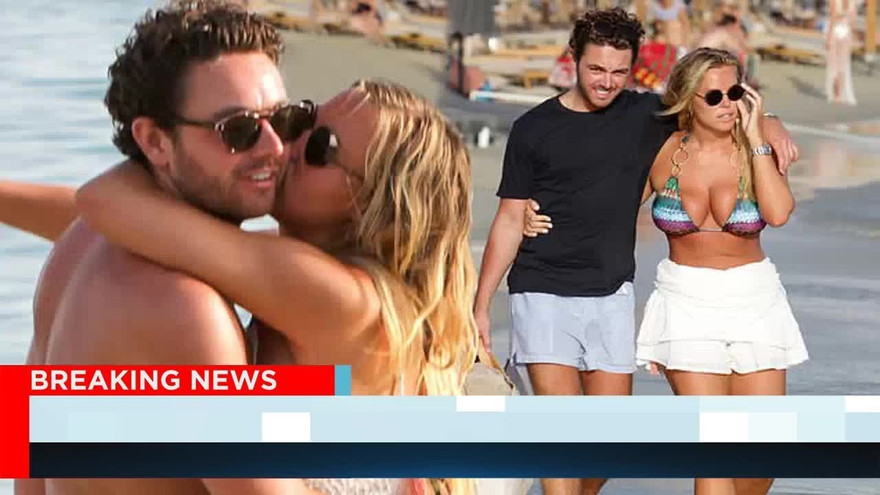 Chloe Meadows siêu gợi cảm với áo tắm, tình tứ với bạn trai ở biển