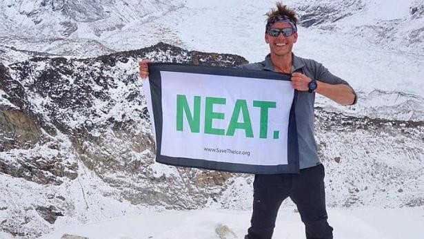 Fredinburg là một người đam mê thám hiểm, đã cùng 3 đồng nghiệp tham gia chuyến chinh phục đỉnh Everest hôm 25/4. 