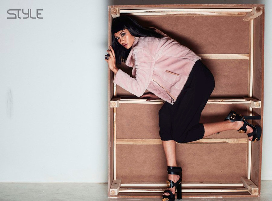 Nguyễn Oanh lạnh lùng hóa nữ hoàng Cleopatra