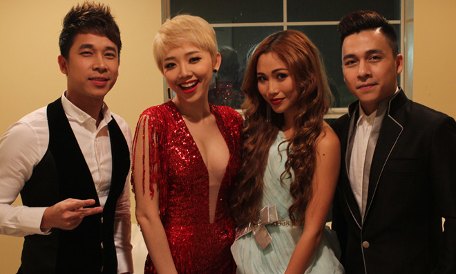 Tóc Tiên khoe ngực táo bạo bên nhóm The Men ở Mỹ