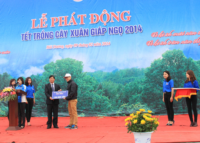 Xuân về, tuổi trẻ trồng cây