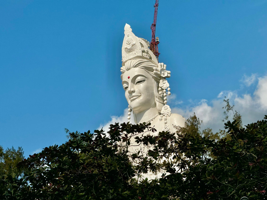 Đến Quảng Ngãi chiêm bái tượng Phật Quan Âm cao nhất Đông Nam Á