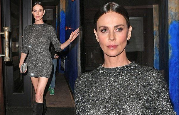 Charlize Theron - tình tin đồn của Brad Pitt trẻ đẹp như nữ thần ở tuổi 43