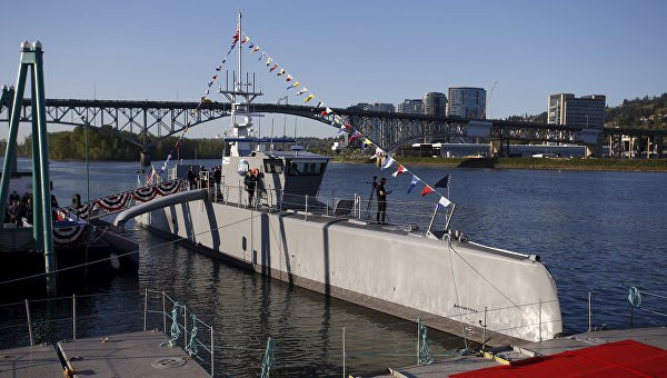 Tàu săn ngầm không người lái Sea Hunter. Ảnh: AP