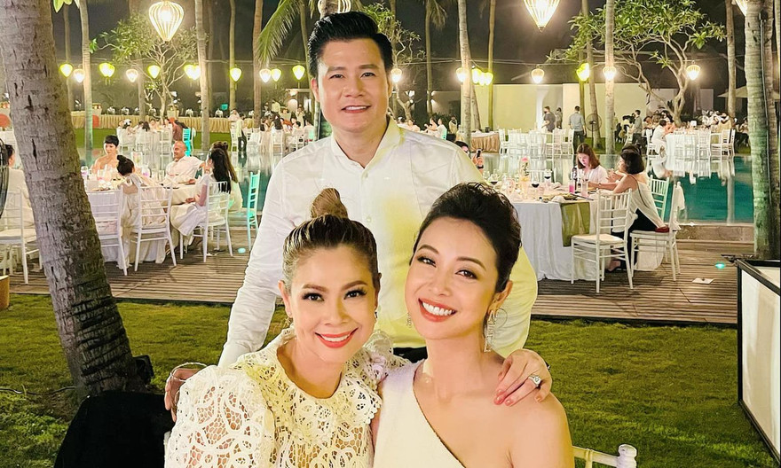 Bức ảnh Quang Dũng cùng tình cũ Thanh Thảo và vợ cũ Jennifer Phạm gây 'sốt'