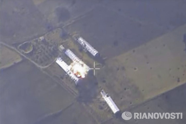 Nga dùng siêu bom khoan phá boongke của IS