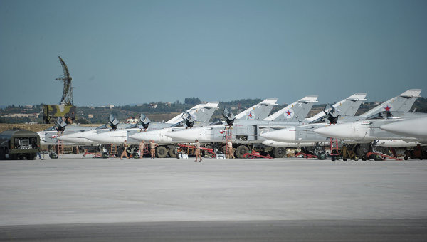Lực lượng không quân Nga ở căn cứ quân sự Syria. Ảnh: RIA Novosti.