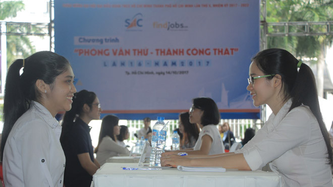 Sôi nổi các hoạt động hỗ trợ sinh viên TPHCM kiếm việc làm