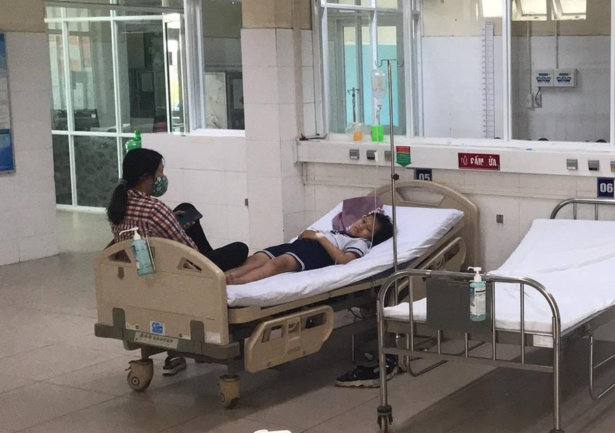 Đà Nẵng tăng cường xử lý kinh doanh đồ chơi độc hại sau vụ 34 học sinh nhập viện