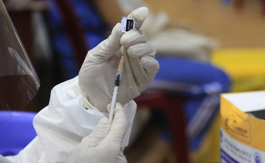 Từ 14/11, người dân 2 phường ở Đà Nẵng tiêm đủ liều vắc xin mới được tới vùng xanh, vàng 