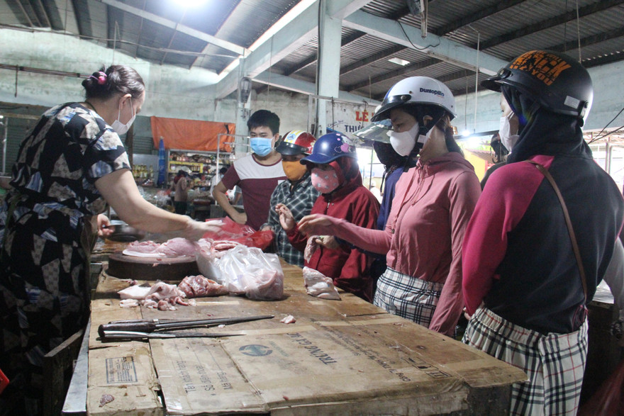 Hàng chục ca cộng đồng tại Đà Nẵng là tiểu thương trong một chợ