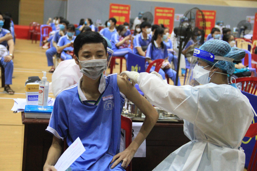 Đà Nẵng bắt đầu tiêm vắc xin cho học sinh lớp 8, 9 từ ngày mai 20/11 