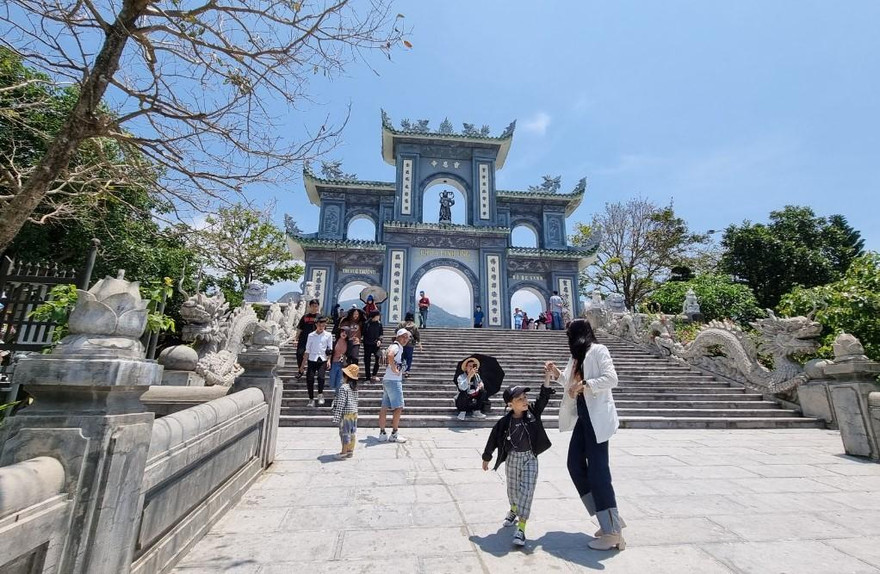 Lo ngại dịch bệnh, 20% khách hủy phòng, tour Đà Nẵng dịp lễ